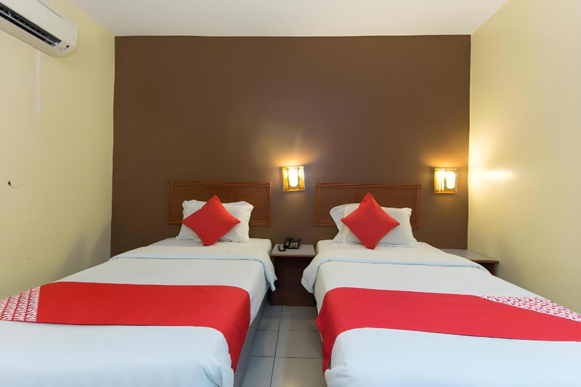 Super Oyo 447 Comfort Hotel Meru Klang Buitenkant foto