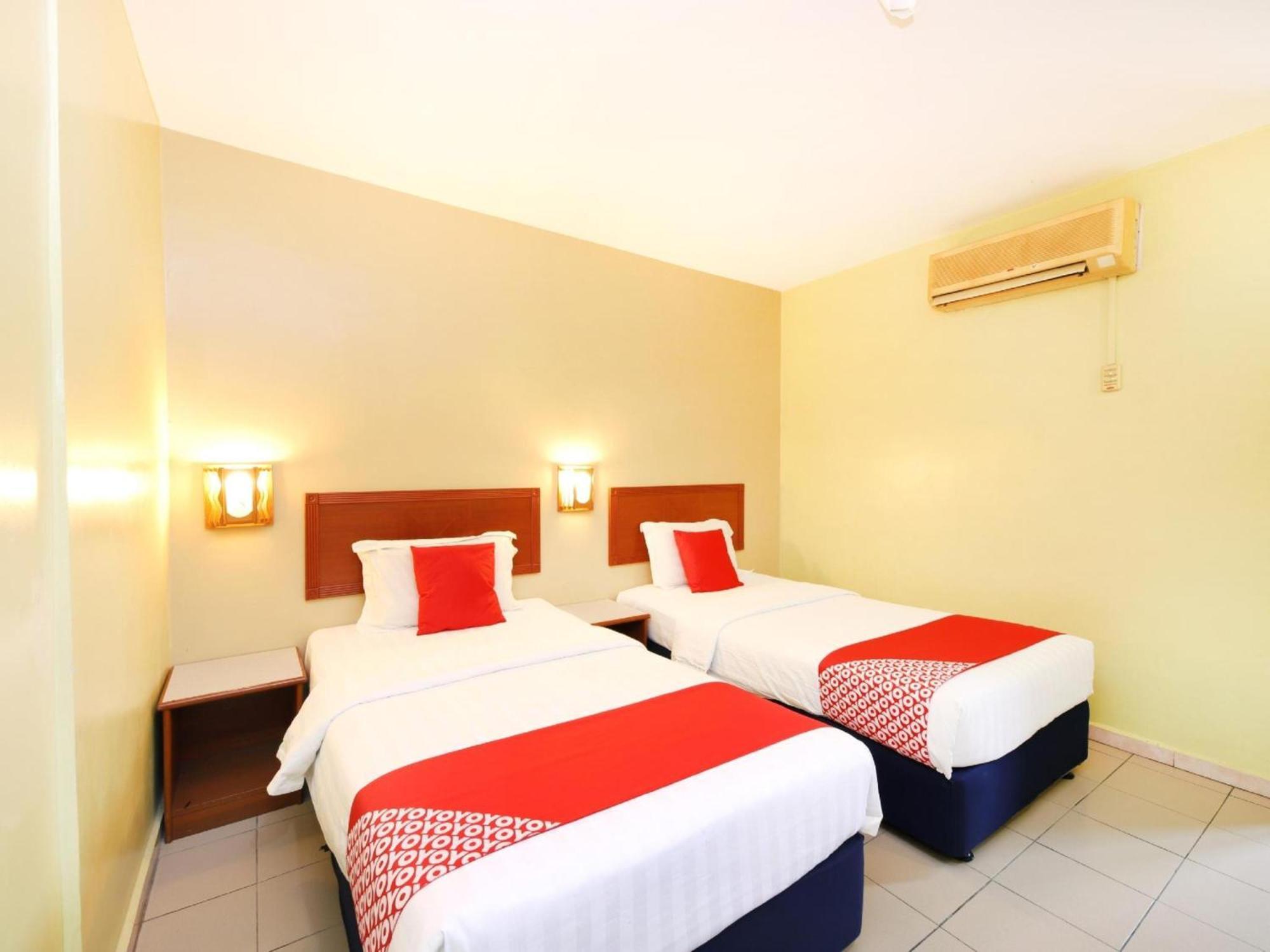Super Oyo 447 Comfort Hotel Meru Klang Buitenkant foto
